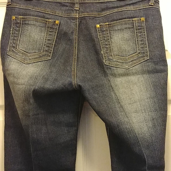 Jeans - Picture 3 of 3